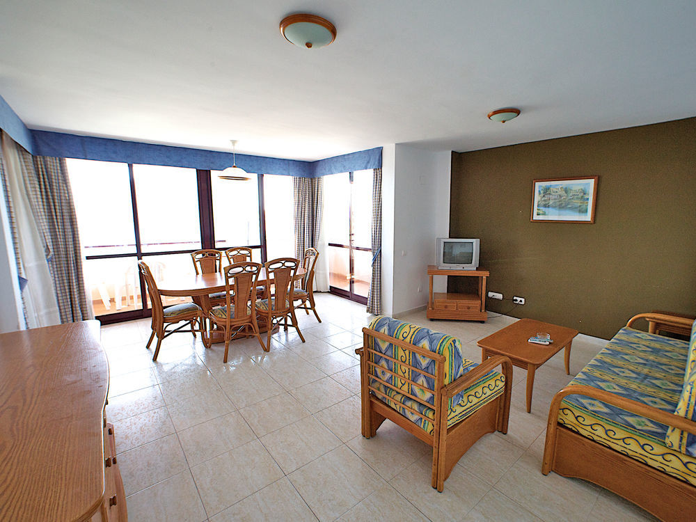 Apartamentos Coral Beach Unitursa Кальпе Экстерьер фото